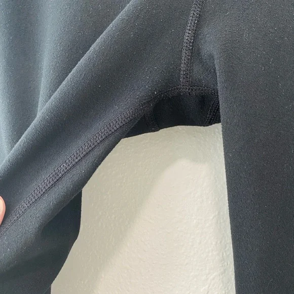 Fabletics Black Capri SZ M - Picture 5 of 6